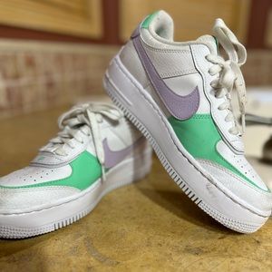 Nike Womens-Infinite Lilac & Seafoam.
